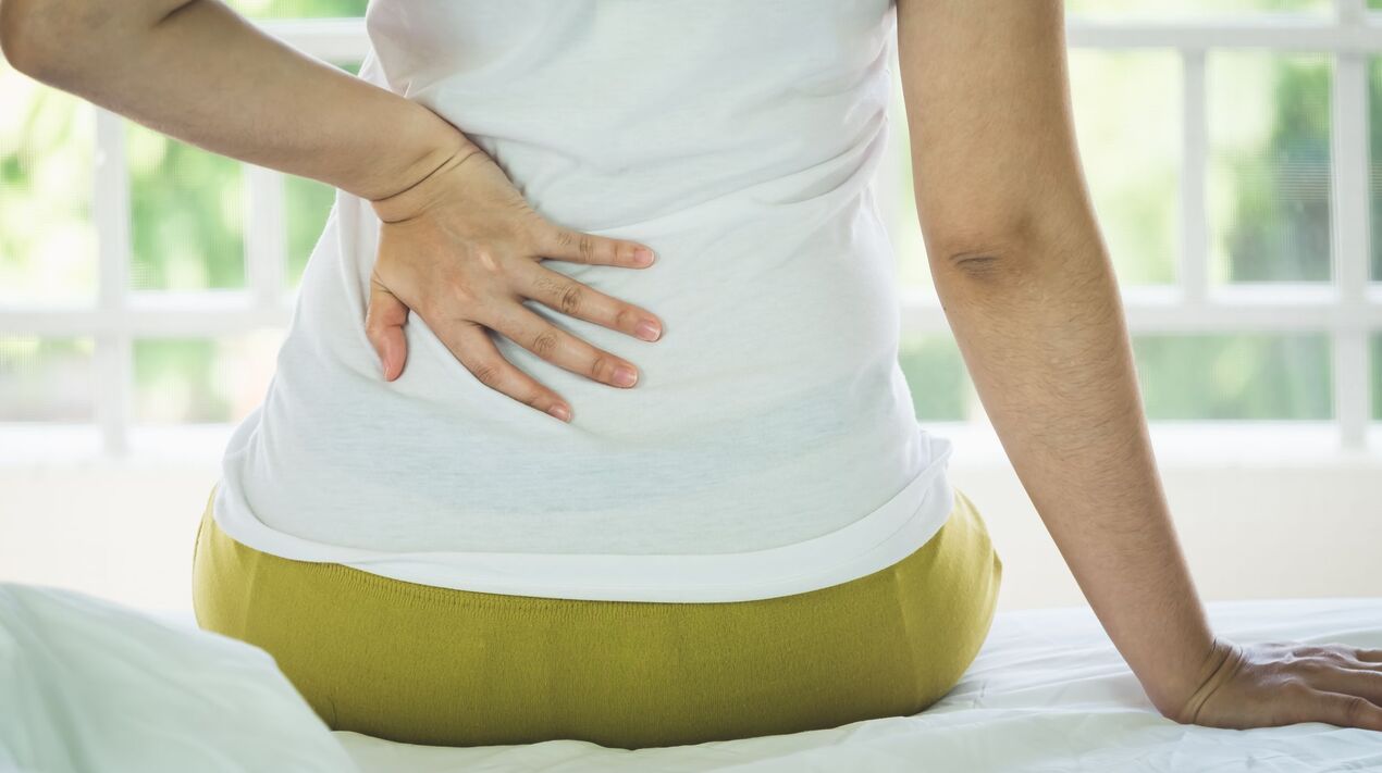 Symptoms of lower back pain